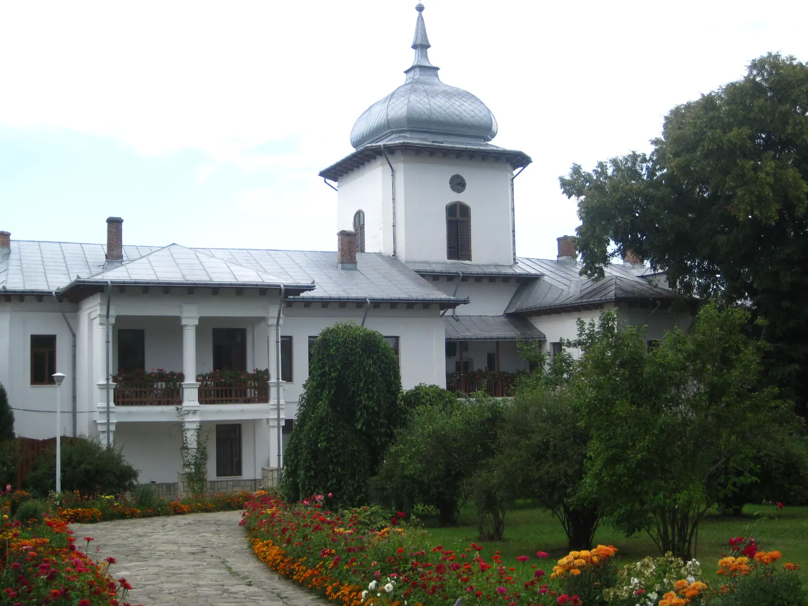Văratec Monastery and Museum Collection